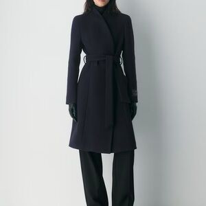 NWT Aritzia Heirloom Belted Coat in Navy